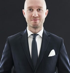 Paweł Liszka Zdjęcie portretowe przedstawiające Pawła Liszkę